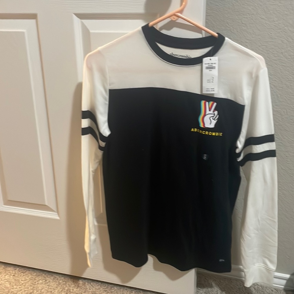 Abercrombie kids NWT long sleeve